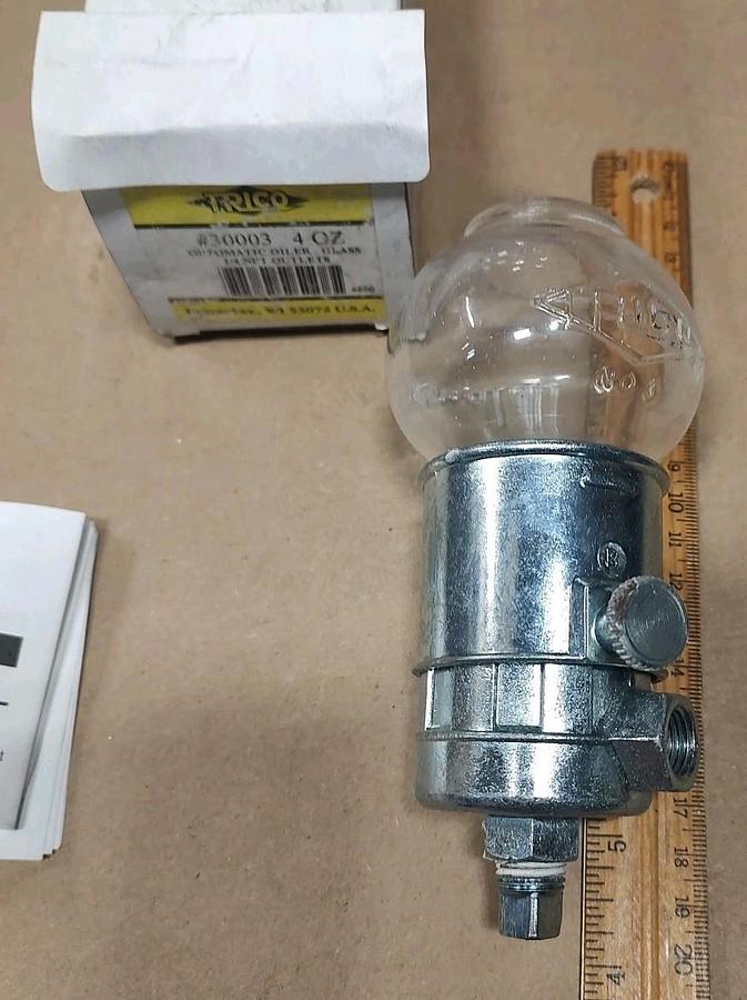 NEW Trico 30003 Optomatic 4oz Oiler, Glass 1/4"npt outlets