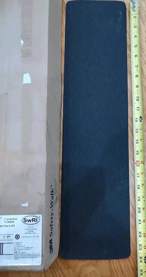 NEW LOT of 5 3M 610 Safety-Walk Slip-Resistant 6" x 24" Black Stair Tread