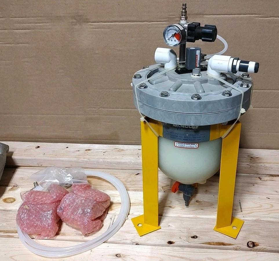 NEW BLACOH SPS-10-2-2 Spill Stop Pump Leak Containment POLY/NORYL/POLY/NORYL