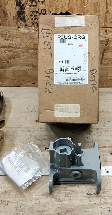 NEW Holophane P3US-CRG Universal Mount Arm