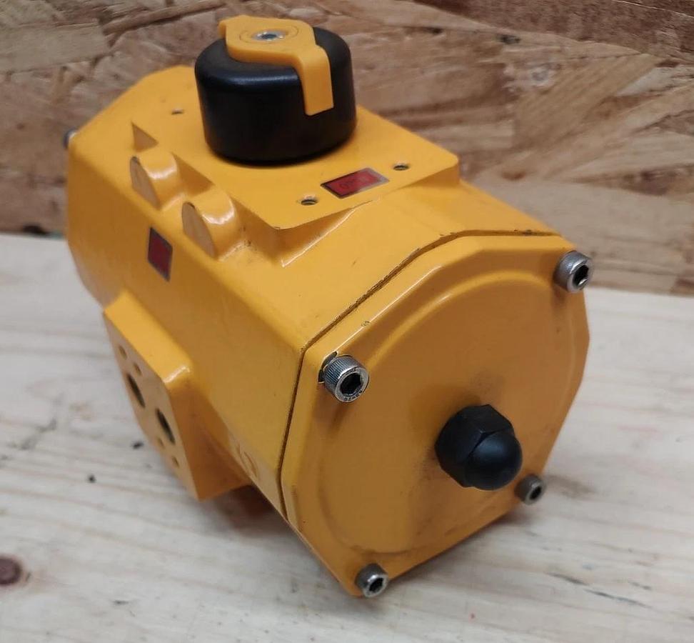 NEW OPEN BOX EL-o-Matic ED0100.U1A00A.19K0 Pneumatic Actuator