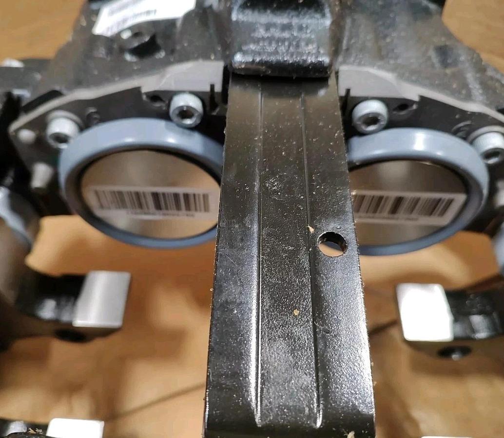 New In Open Box Meritor EX225H301XX000 NABI 6352434 SVC Caliper SHO