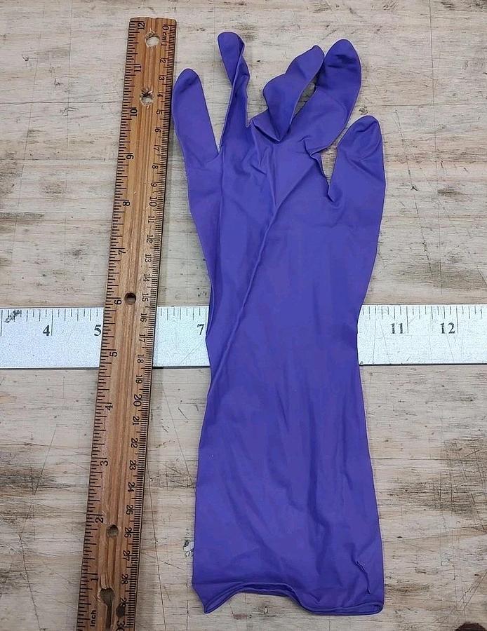 NEW Box Of 50 KIMBERLY CLARK KC500 50601 SMALL 12" PURPLE NITRILE-XTRA GLOVES