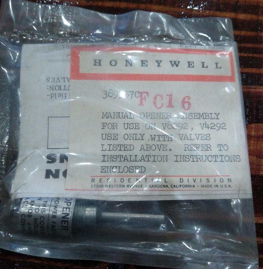 NOS HONEYWELL 389957C MANUAL OPENER ASSEMBLY FOR V8292 V4292 VALVES
