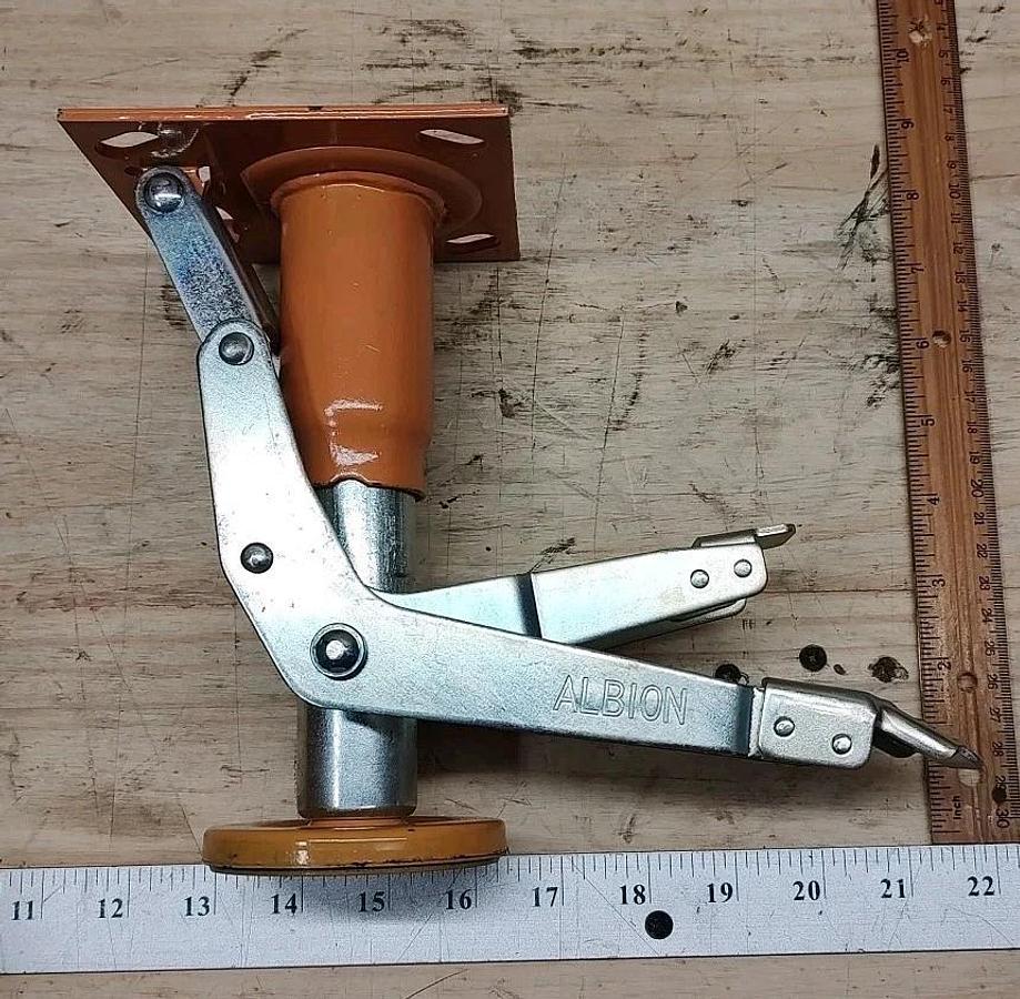 NEW Albion 76781079 7-1/4" ERGOnomic Floor Lock