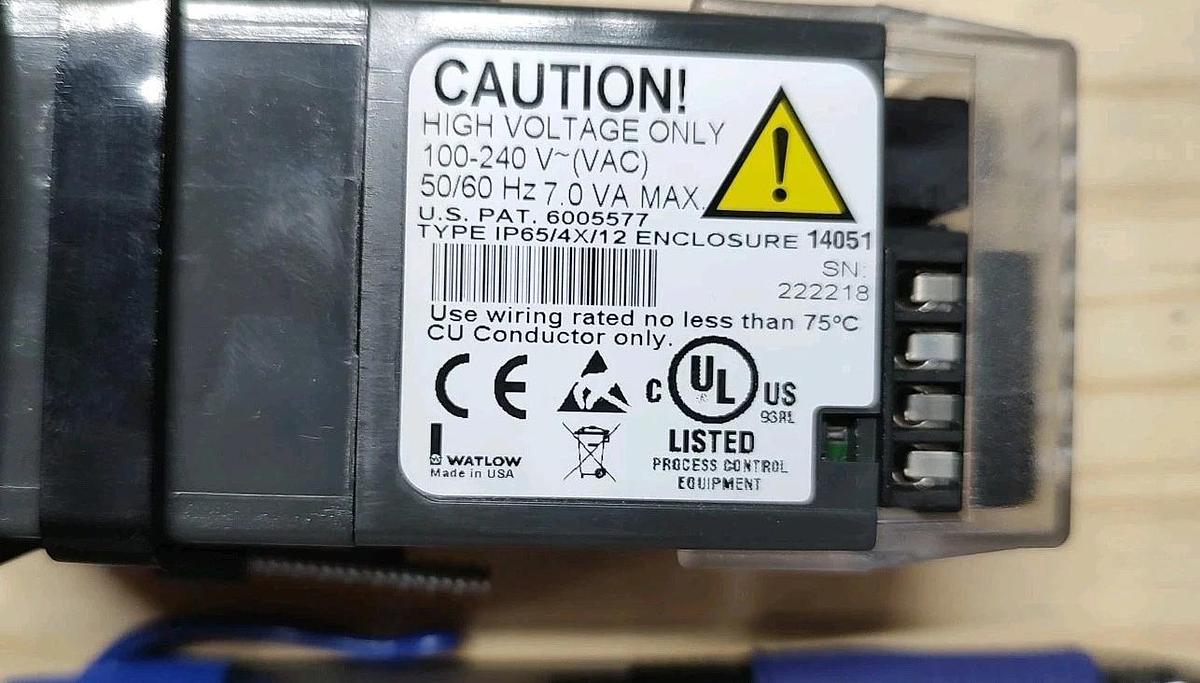 NEW Watlow 96A0-KDDD-00RR Series 96 Temperature Controller