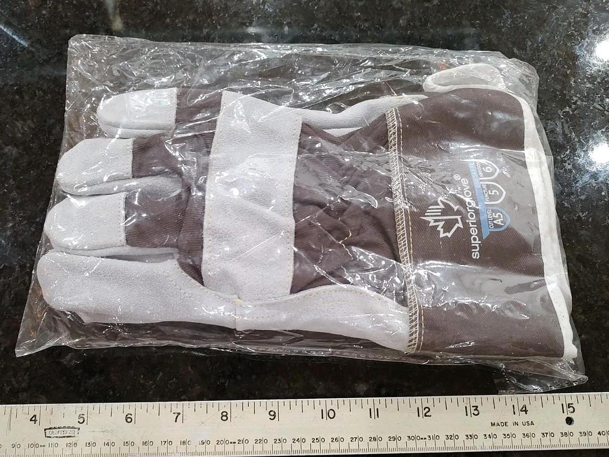NEW Superior Glove Endura 69BSKFFL LARGE Size 9 Leather Fitters w/Kevlar liner