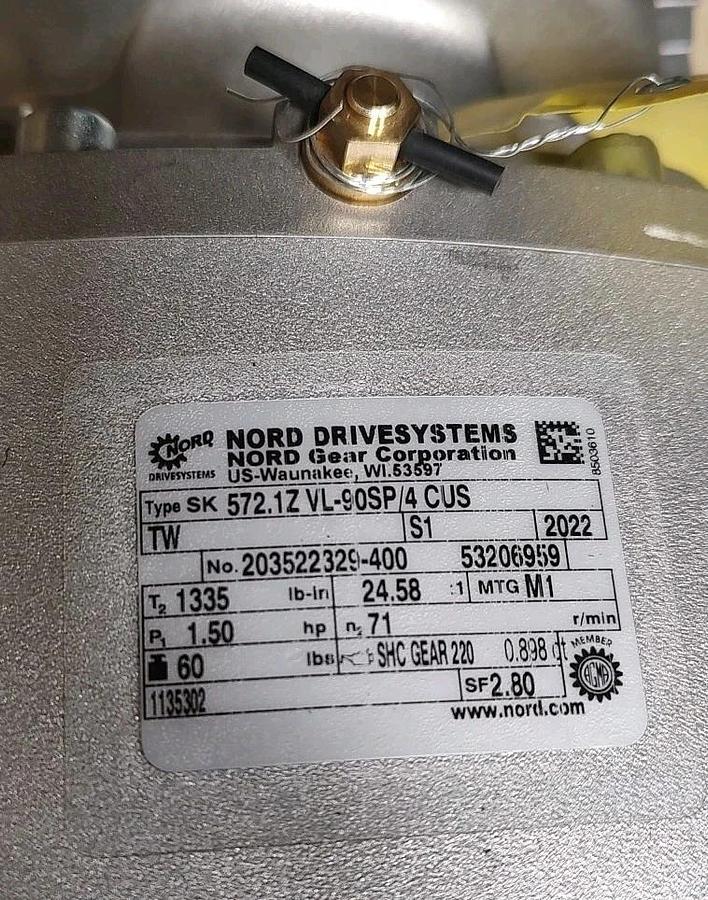 NEW NORD Gearmotor SK572.1Z VL-90SP/4 CUS TW 24.58:1 3ph 1.5 HP 203522329-400