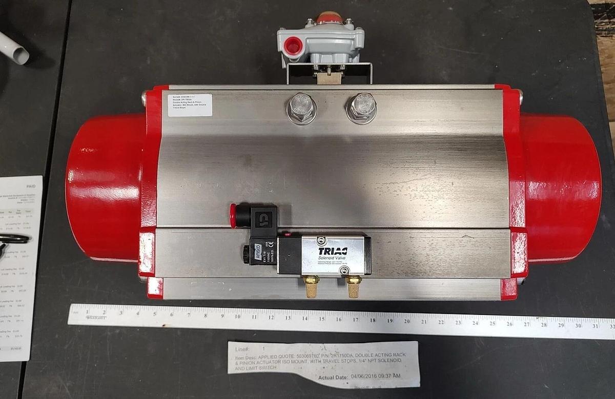 NEW TRIAC 2R1750DA Rack & Pinion Double Acting Actuator w/APL-210N 2SPDT LS's