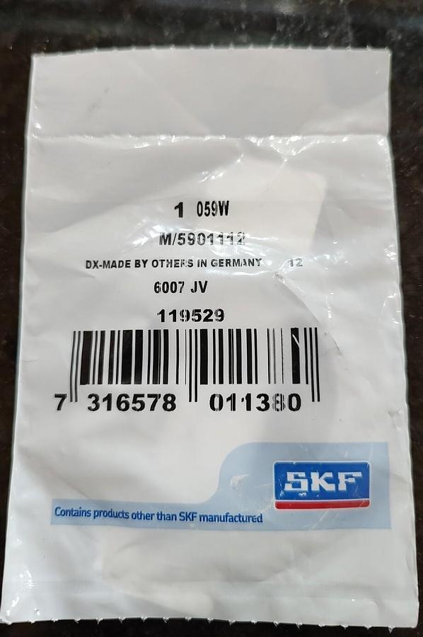 NEW Lot Of 1 SKF 6007 JV Bearing Seal Ring