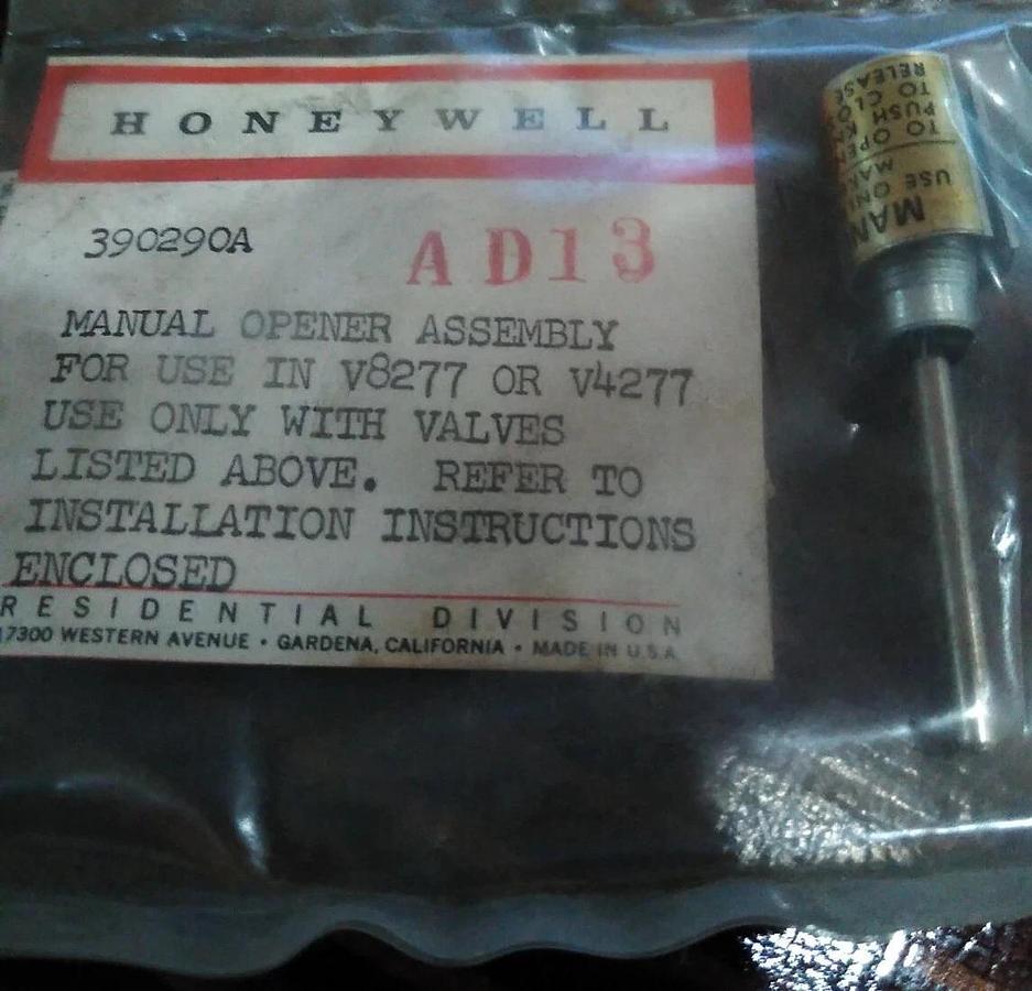 NOS HONEYWELL 390290A MANUAL OPENER ASSEMBLY FOR V8280 V4280 VALVES