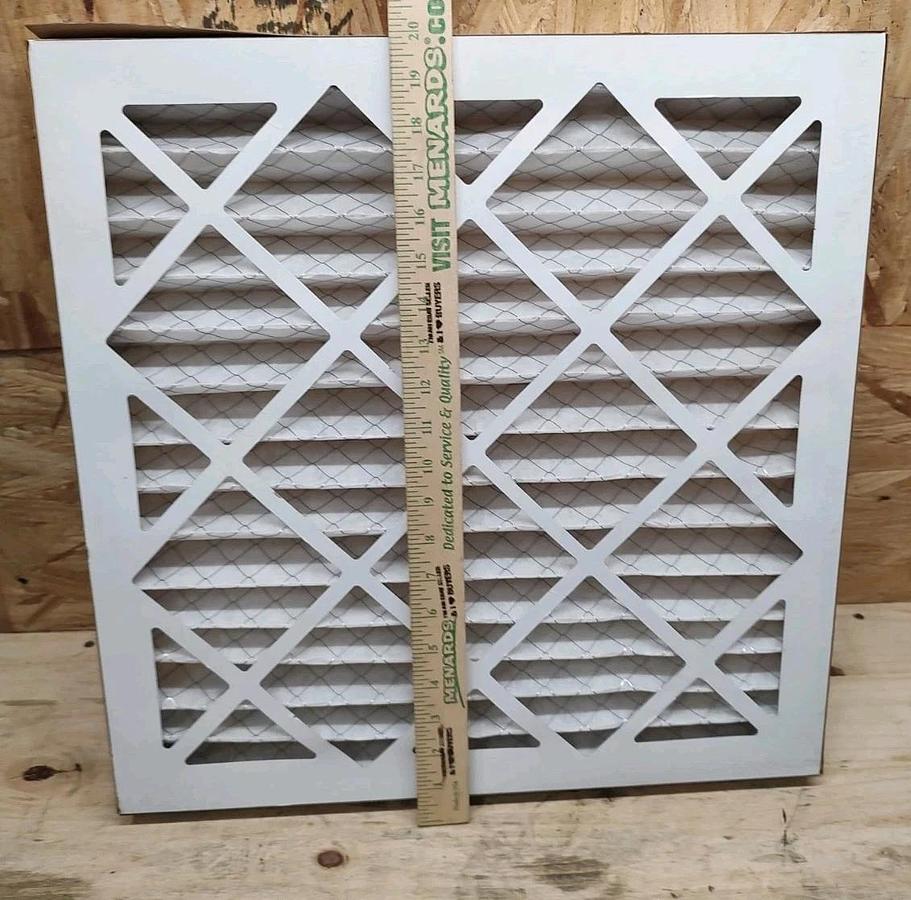 NEW Box Of 12 20"X20"X2" Pro Source 6222236 PLEATED AIR FILTER MERV 8 Wire Back