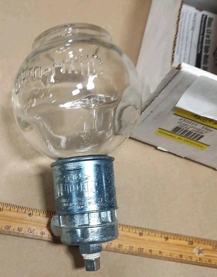 NEW Trico 30010 Optomatic 16oz Oiler, Reservoir 1/4” NPT outlets