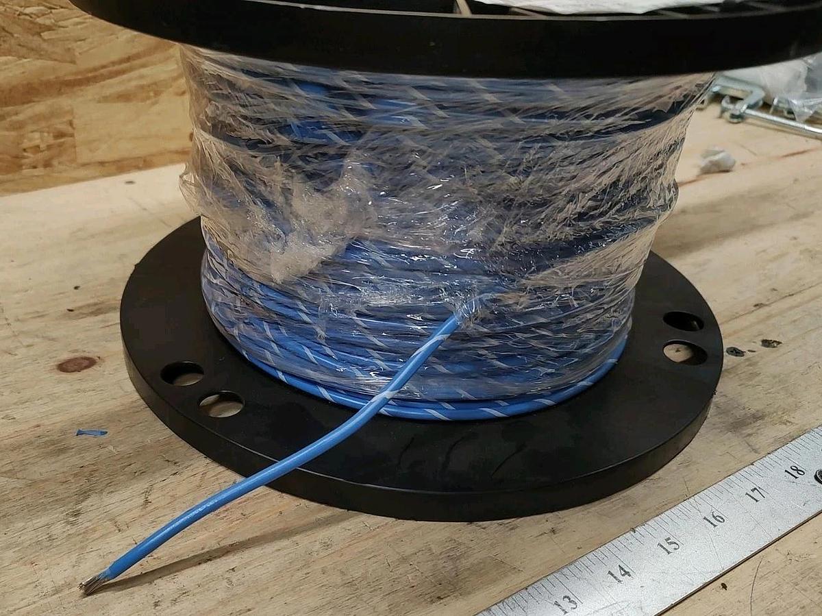 NEW 500ft Spool OmniCable L710ST-05 10 AWG Blue W/ White Stripe hook up Wire