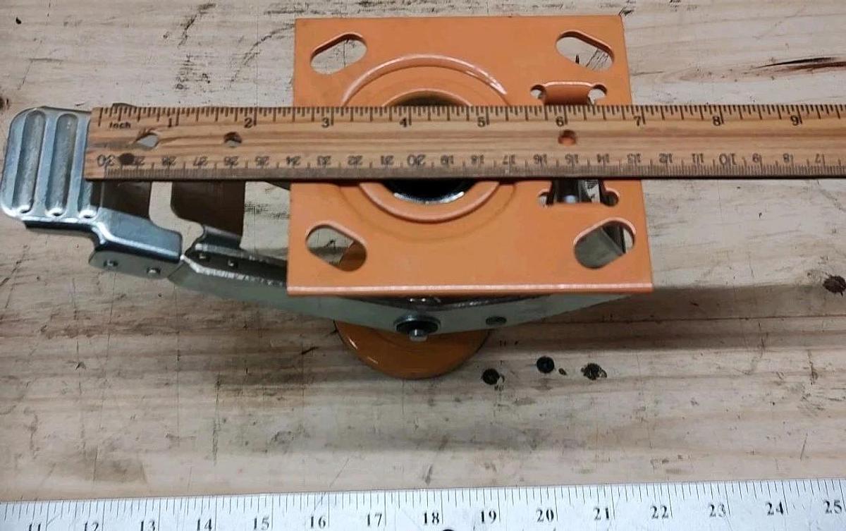NEW Albion 76781079 7-1/4" ERGOnomic Floor Lock