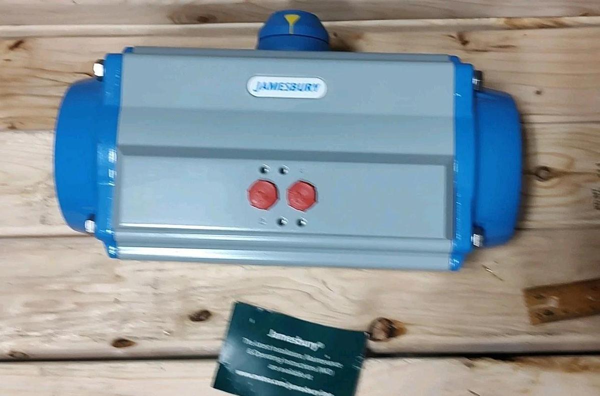 NEW Jamesbury ValvPowr VPVL350SR4/5BD Spring Return Pneumatic valve actuator