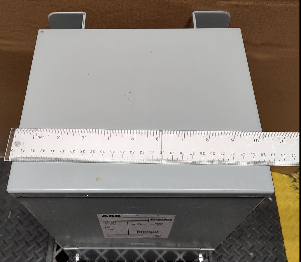  NEW ABB Dry Type Transformer 9T21B1016G02, 5KVA 600VAC Primary, 120/240VAC Secondary 