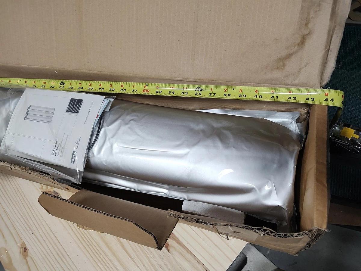 NOS Parker 606070830 PC02 EMplus CO₂ Purification Filter 6" Dia X 44"Long