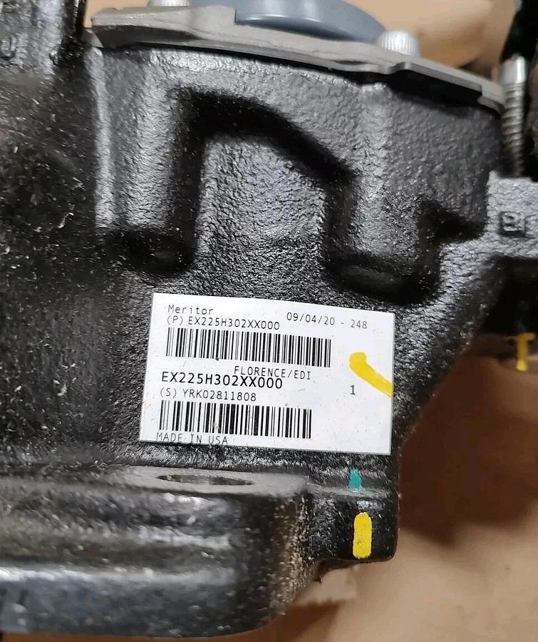 New In Open Box Meritor EX225H302XX000 NABI 6352435 SVC Caliper OPP