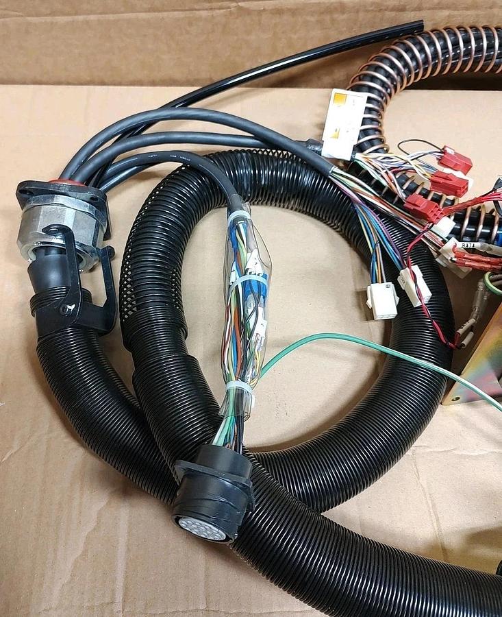 NOS Yaskawa Motoman UP20 144483-1 Main Cable Wiring Harness HW9171682-A
