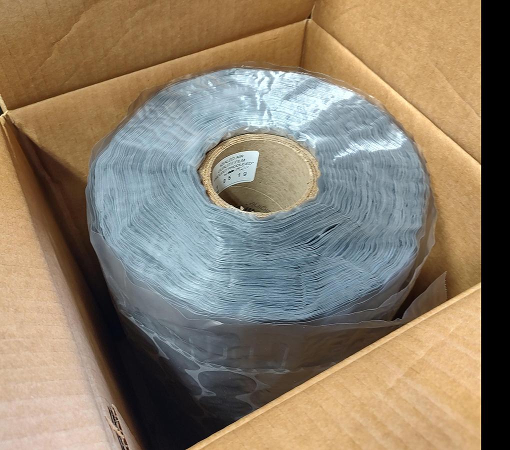 NEW LOT of 1 Sealed Air Bubble Wrap IB Premium FILM ROLL 975Ft 17"W x 12" 101023990