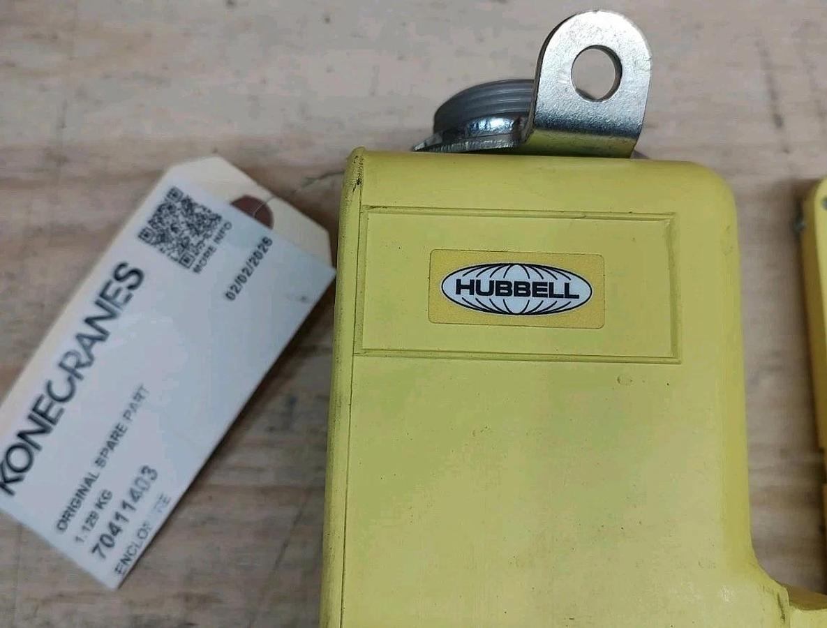 NEW KONE 70411403 Hubbell 2016 WPBC 6 Button Crane pendant enclosure Indoor