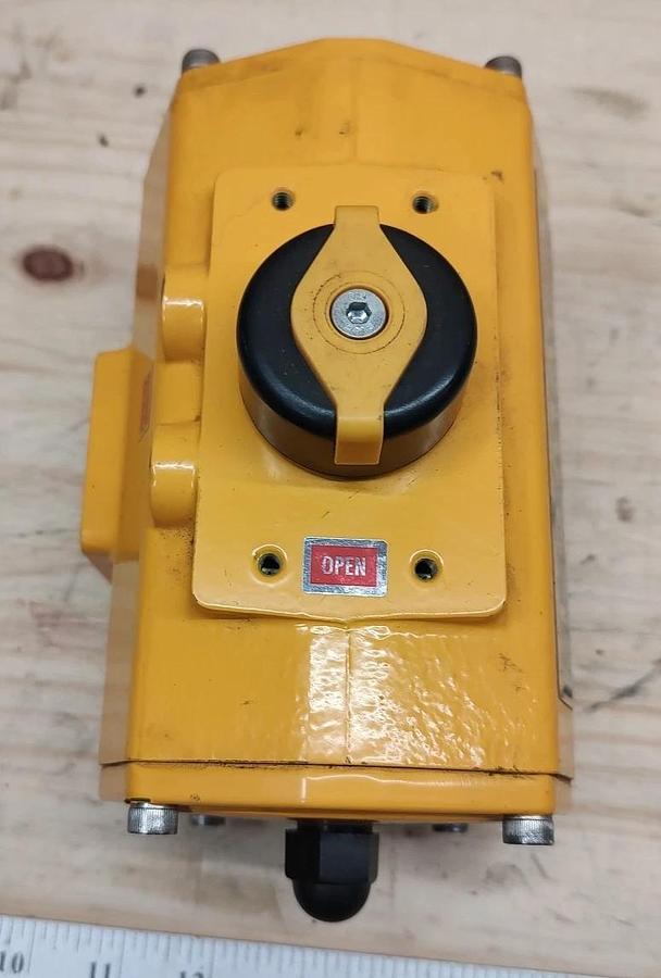 NEW OPEN BOX EL-o-Matic ED0100.U1A00A.19K0 Pneumatic Actuator