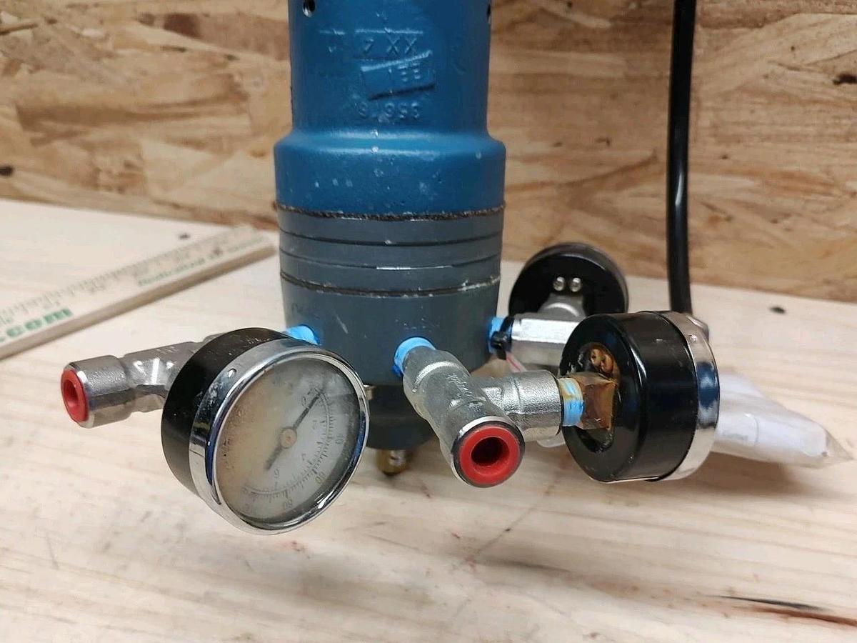 Siemens 73N-B Positioner / ITT DN15 1/2" Stainless Valve W/ ITT No 12 Air Motor