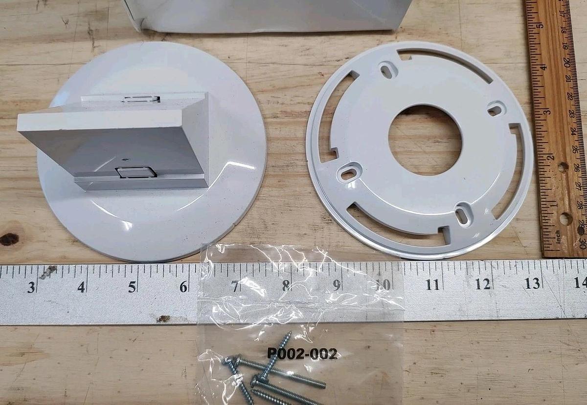 NEW AcuityControls WV BR Ceiling/Corner Mount Bracket, White 184CHW