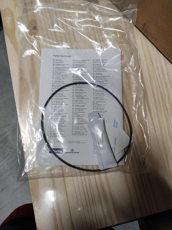 NOS Parker 606070830 PC02 EMplus CO₂ Purification Filter 6" Dia X 44"Long