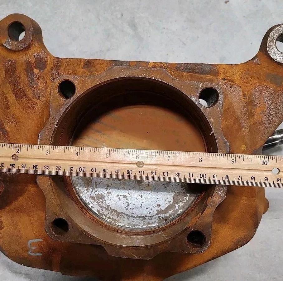 NOS 05-16 FORD 5C3Z3130BB F450 F550 4WD Front Axle Steering Knuckle 7C3Z-3130-A