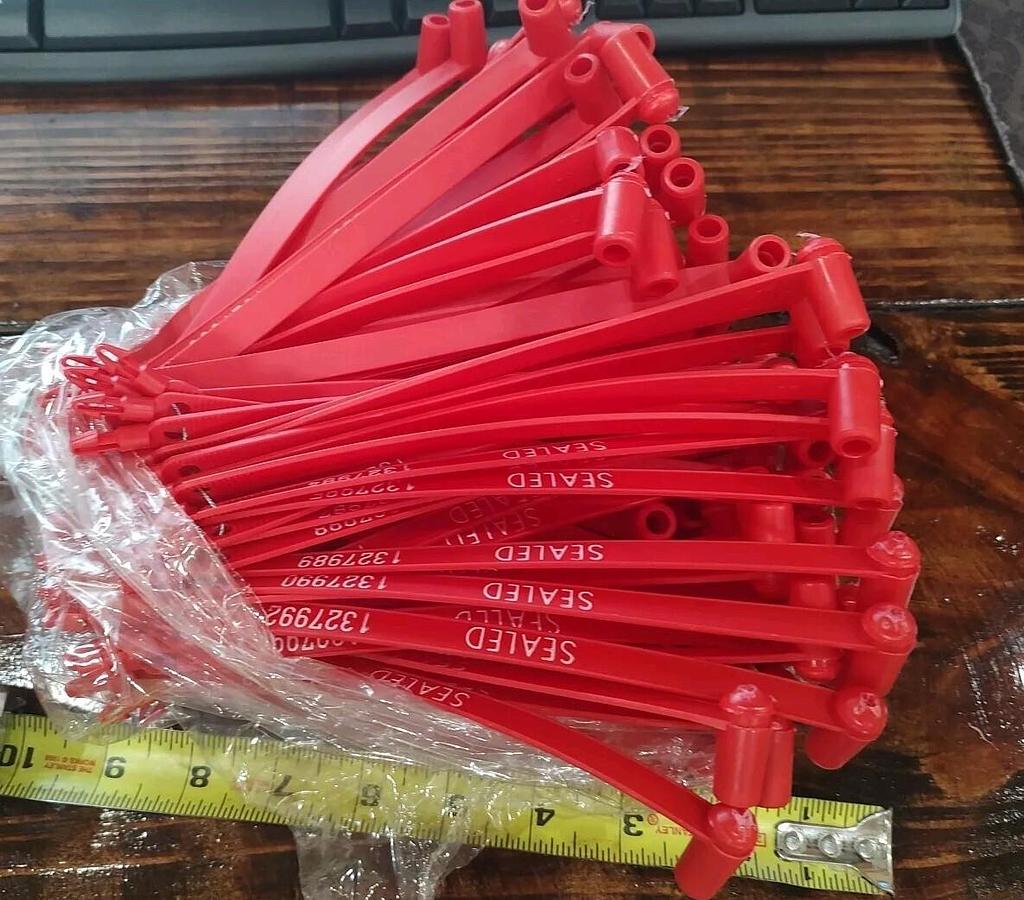 NEW Lot Of 200 Accuform TLS731RD Red Plastic Security Seal 7-1/2" x 3/8" x0.070"