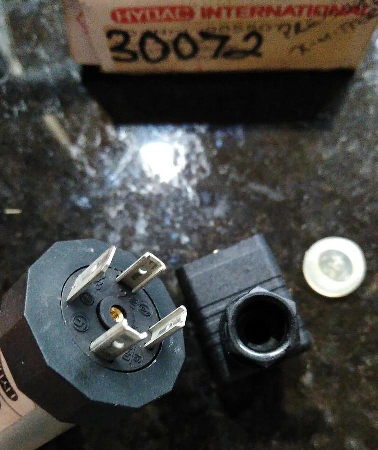 NOS HYDAC HDA 3745-E-100-00 PRESSURE TRANSDUCER 100bar