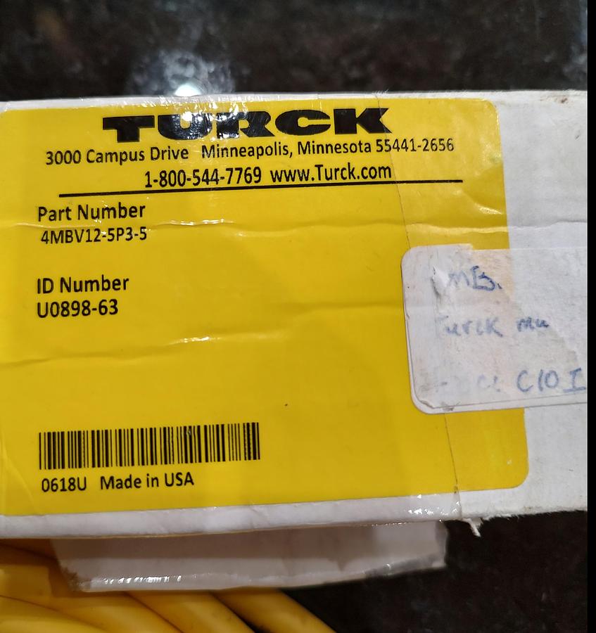 NEW Turck 4MBV12-5P3-5 Passive 4-port actuator sensor junction box w/5M cable