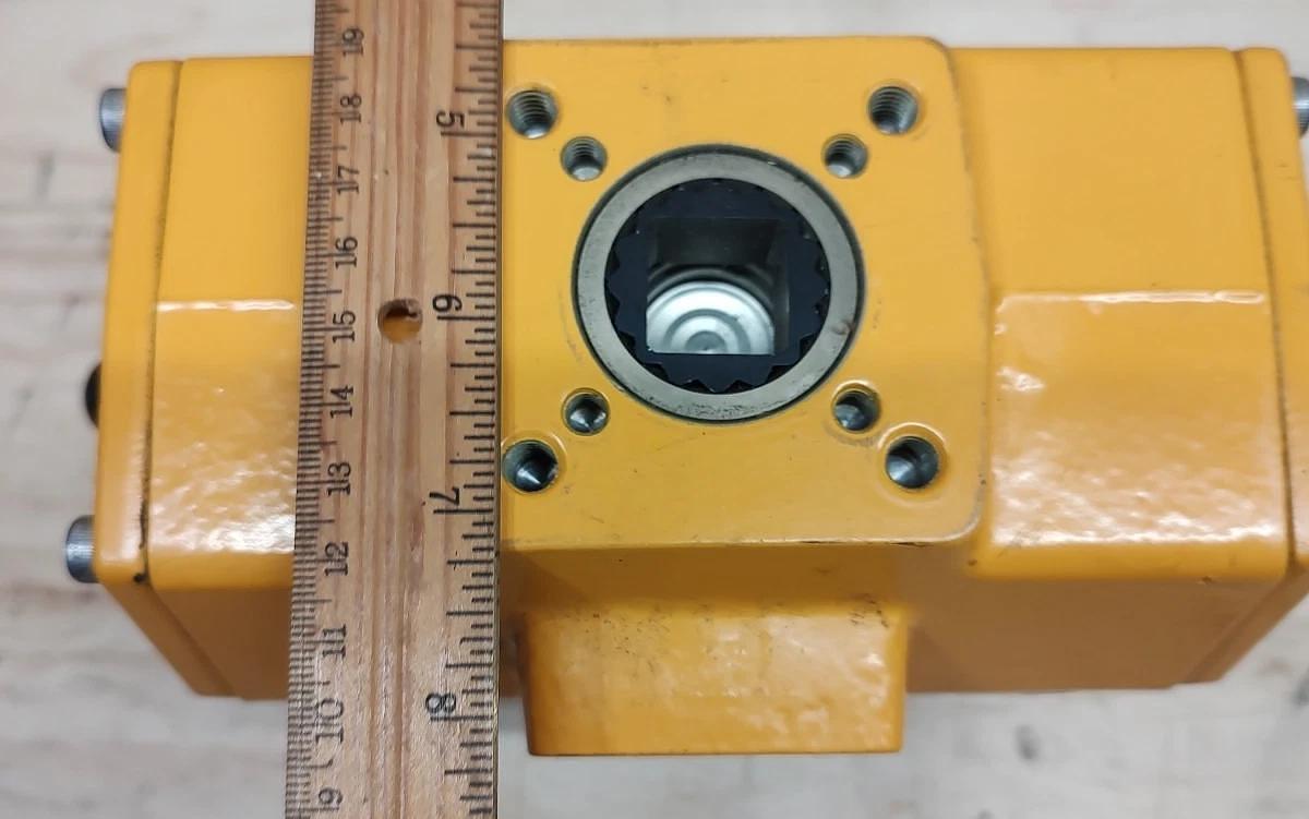 NEW OPEN BOX EL-o-Matic ED0100.U1A00A.19K0 Pneumatic Actuator