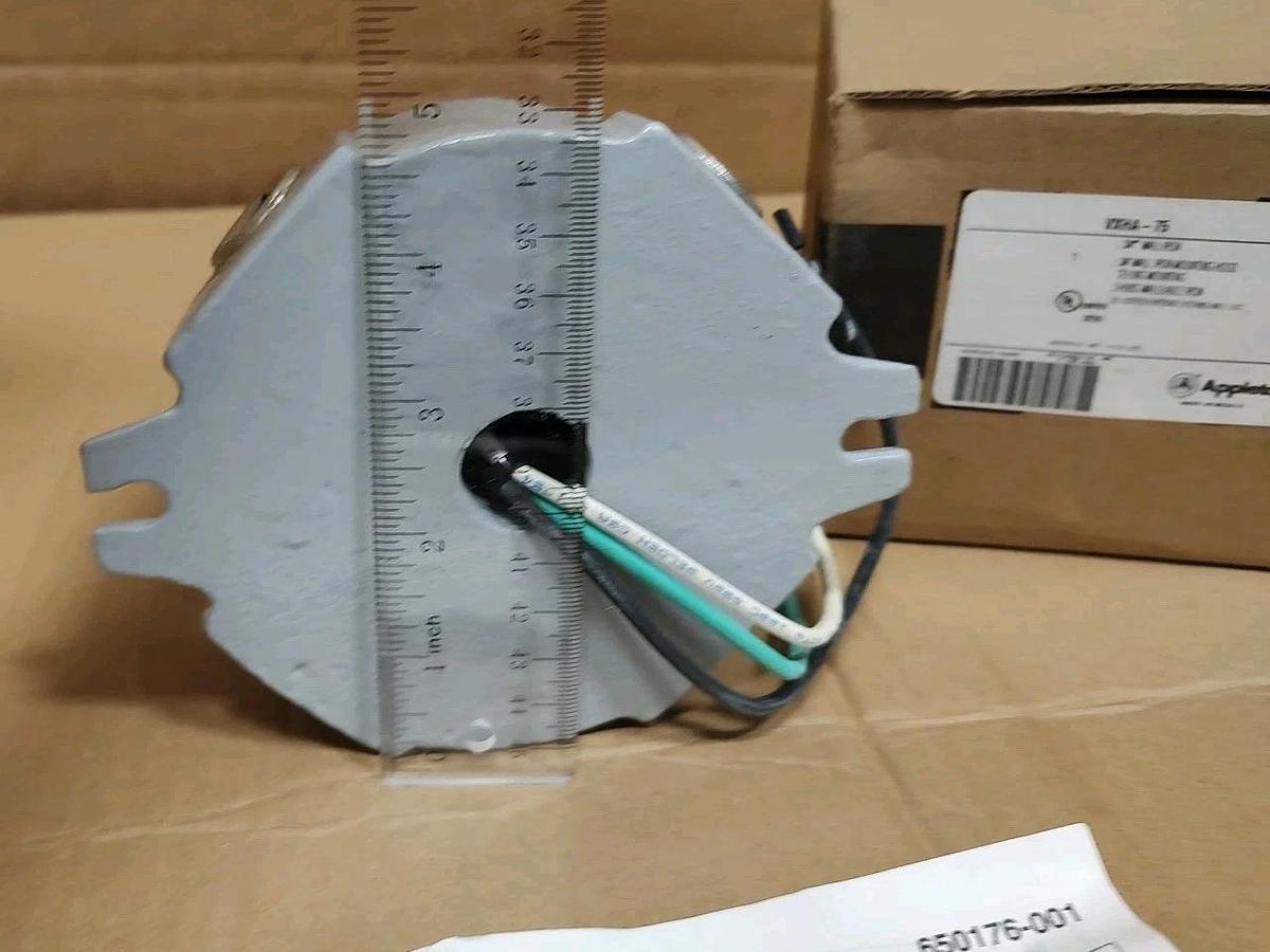 NEW Emerson Appleton VXHA-75 Malleable Iron 3/4" Ceiling Mounting 5 Hubs