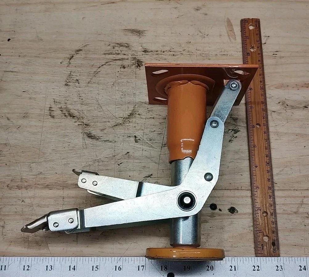 NEW Albion 76781079 7-1/4" ERGOnomic Floor Lock