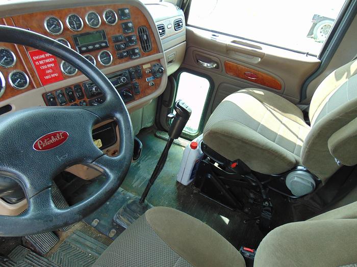 Used 2008 PETERBILT 365