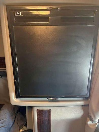 Used 2022 Peterbilt Tractor