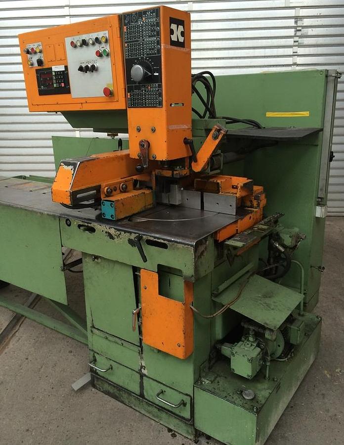 Gebraucht Gehrungs-Kreissägeautomat KALTENBACH