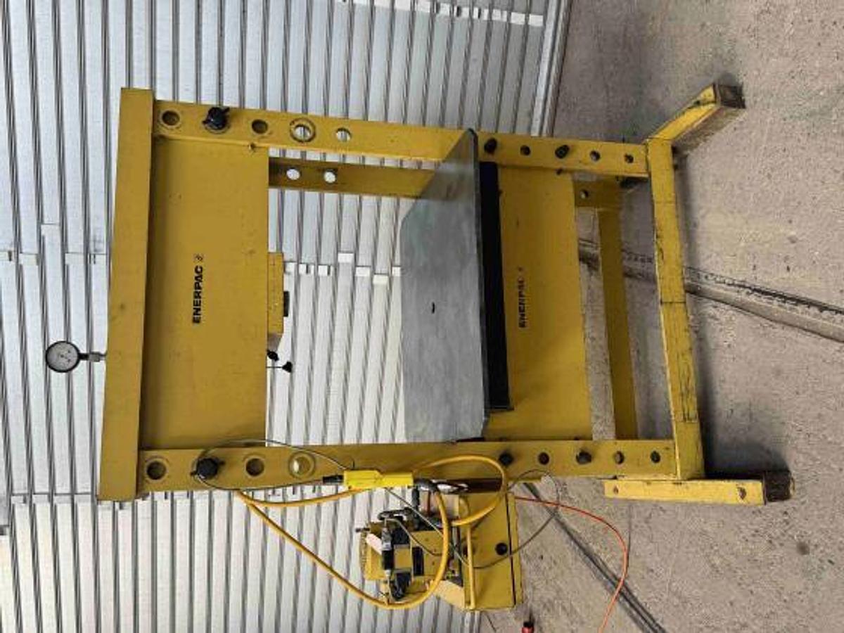 Gebraucht Metallbearbeitungsmaschine   ENERPAC VLP10013ZES - Werkstatt-Rahmenpressen