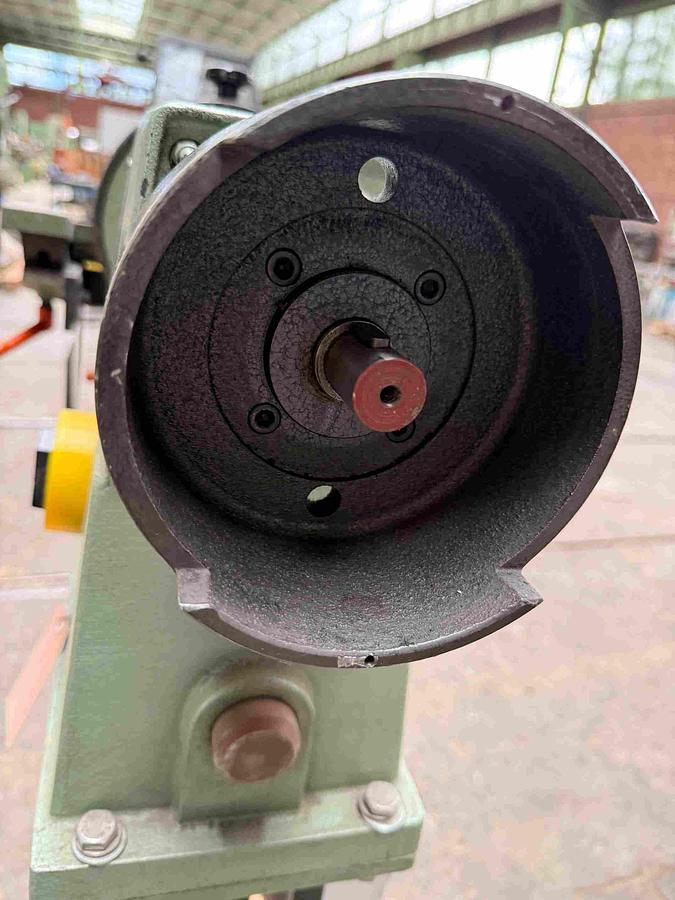 Gebraucht Stähleschleifmaschine REMA