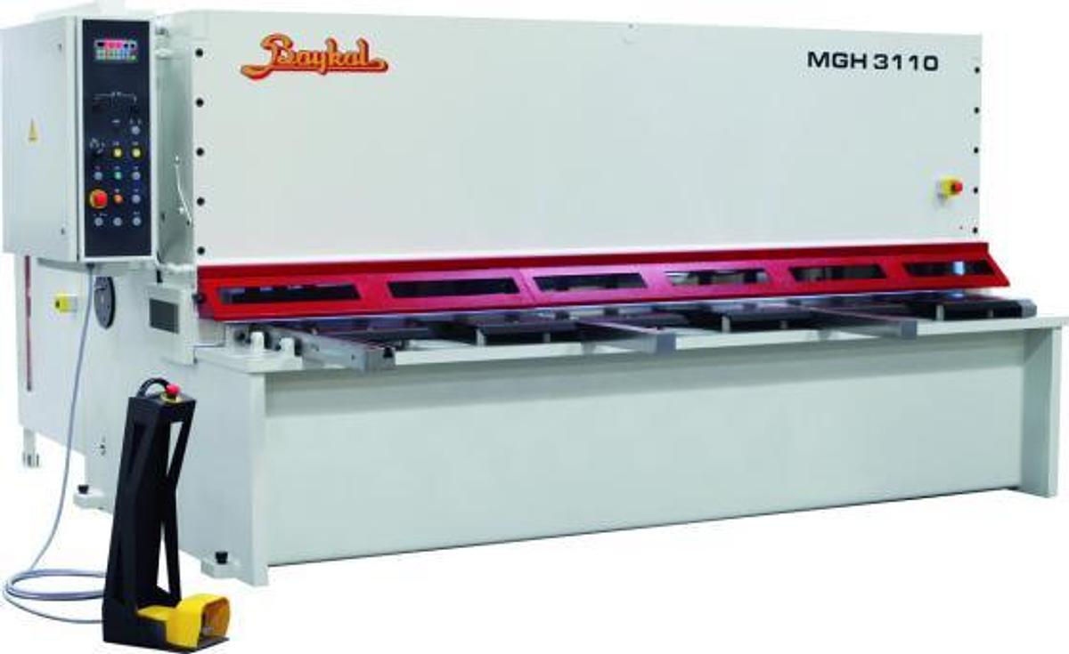 Gebraucht Metallbearbeitungsmaschine   BAYKAL MGH 3100/10 - Tafelscheren