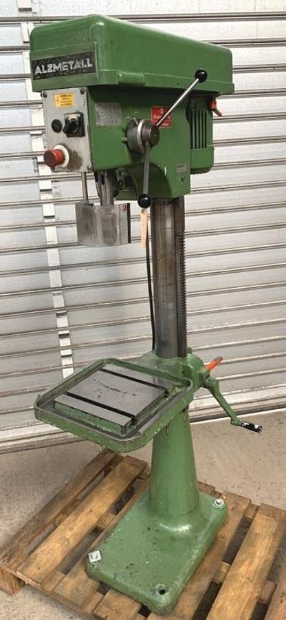 Gebraucht Metallbearbeitungsmaschine   ALZMETALL AX 2 - Säulenbohrmaschinen