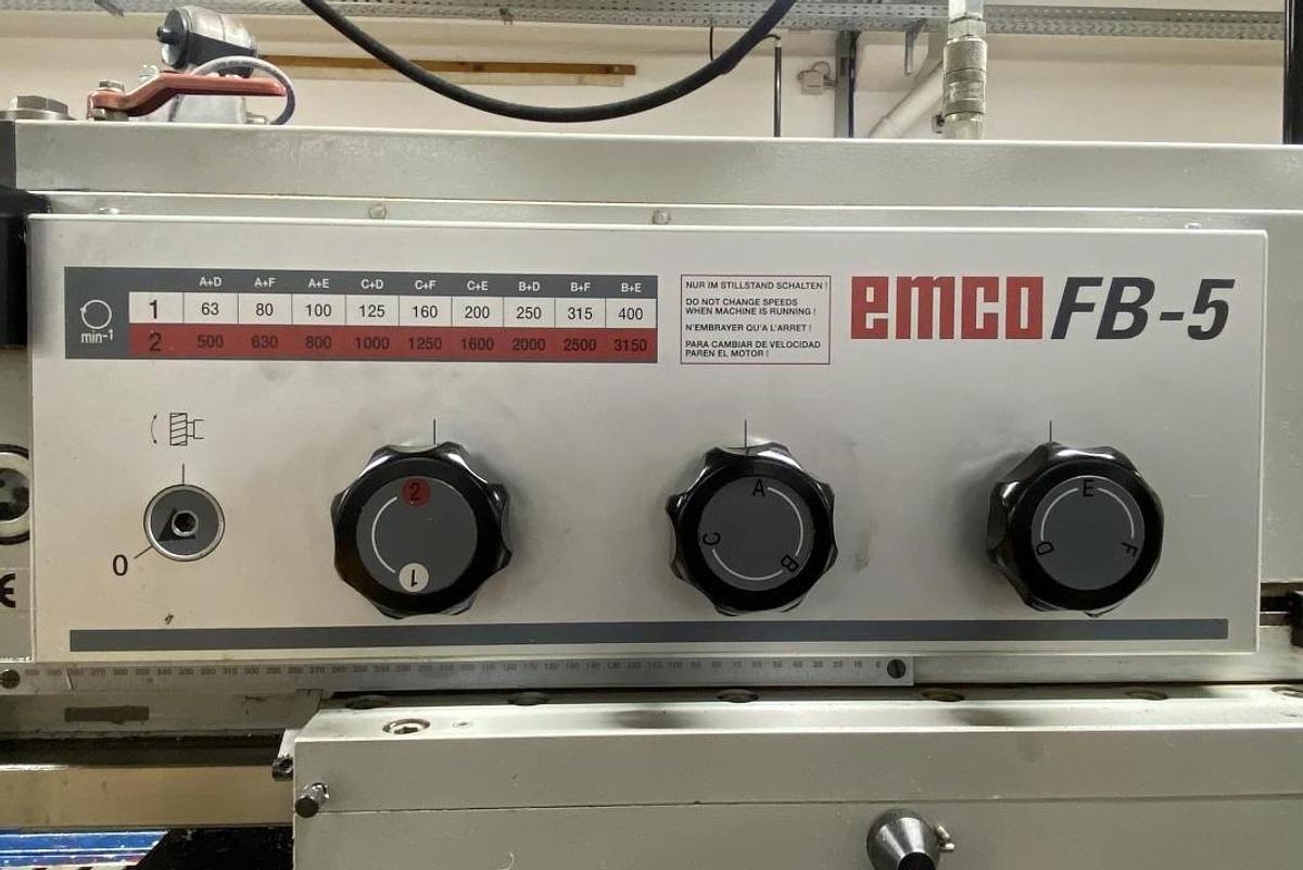 Gebraucht Universalfräsmaschine EMCO