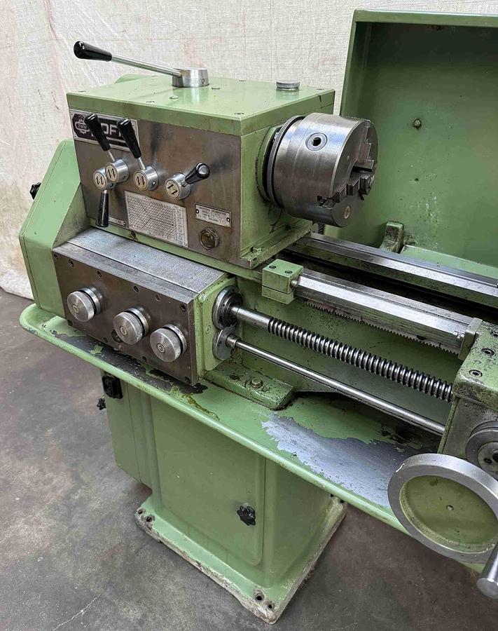 Gebraucht Leit- u. Zugspindeldrehmaschine ZMM Sofia (bulgarisches Fabrikat)