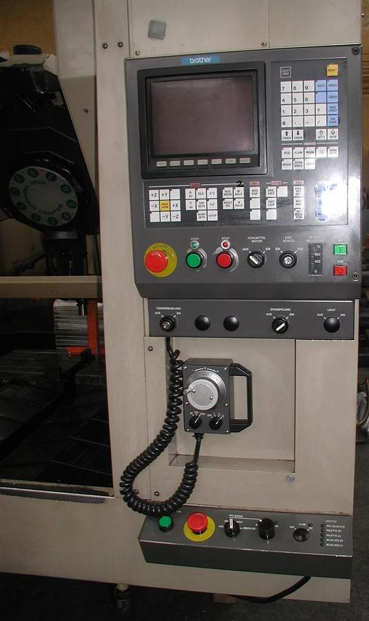 Gebraucht Vertikal-Bearbeitungszentrum BROTHER