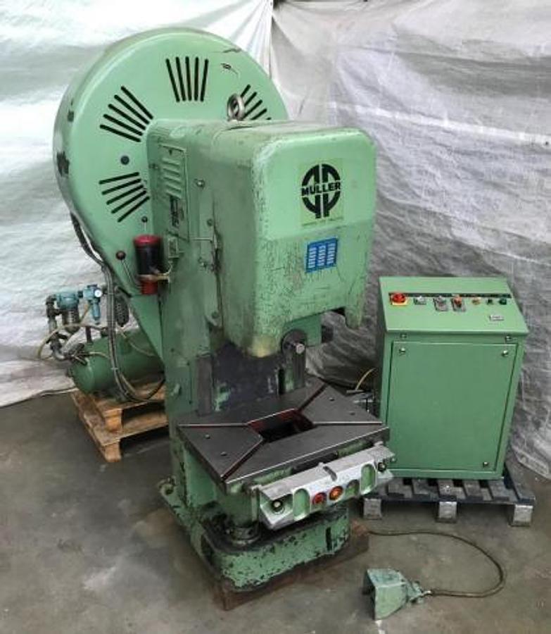 Gebraucht Metallbearbeitungsmaschine   MÜLLER 45 SV/EK - Einständer-Exzenterpressen