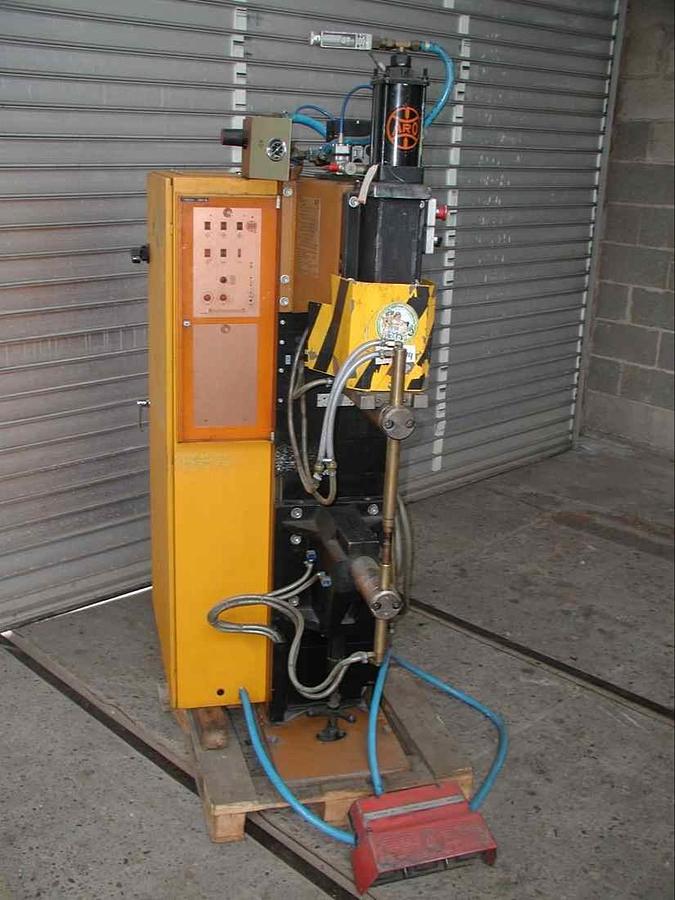 Gebraucht Punktschweißmaschine