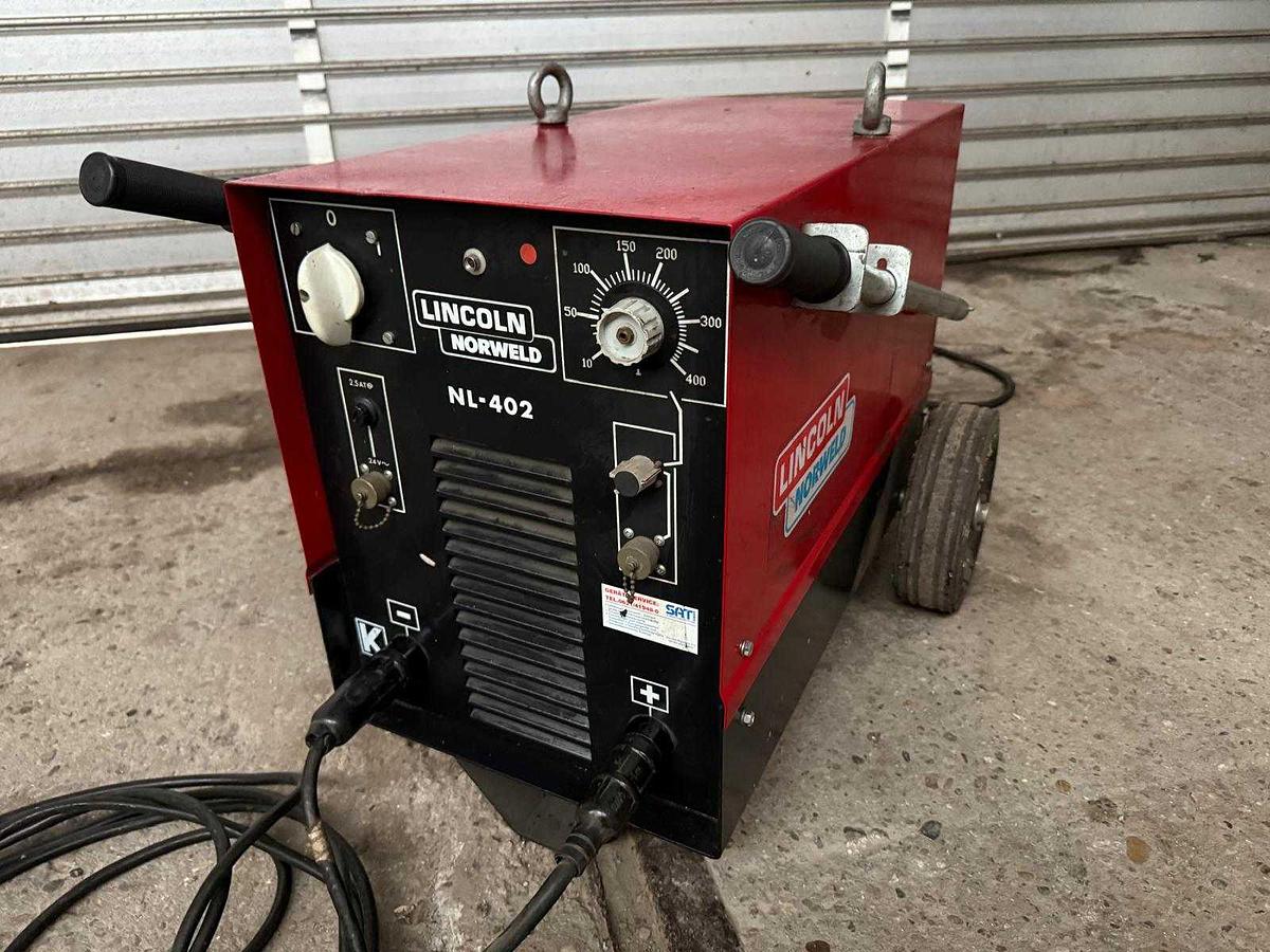 Gebraucht Schweißgenerator LINCOLN NORWELD